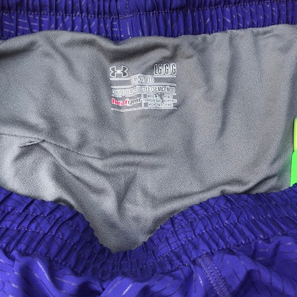 🔥Under Armour woman’s large shorts🏖 - Picture 4 of 5